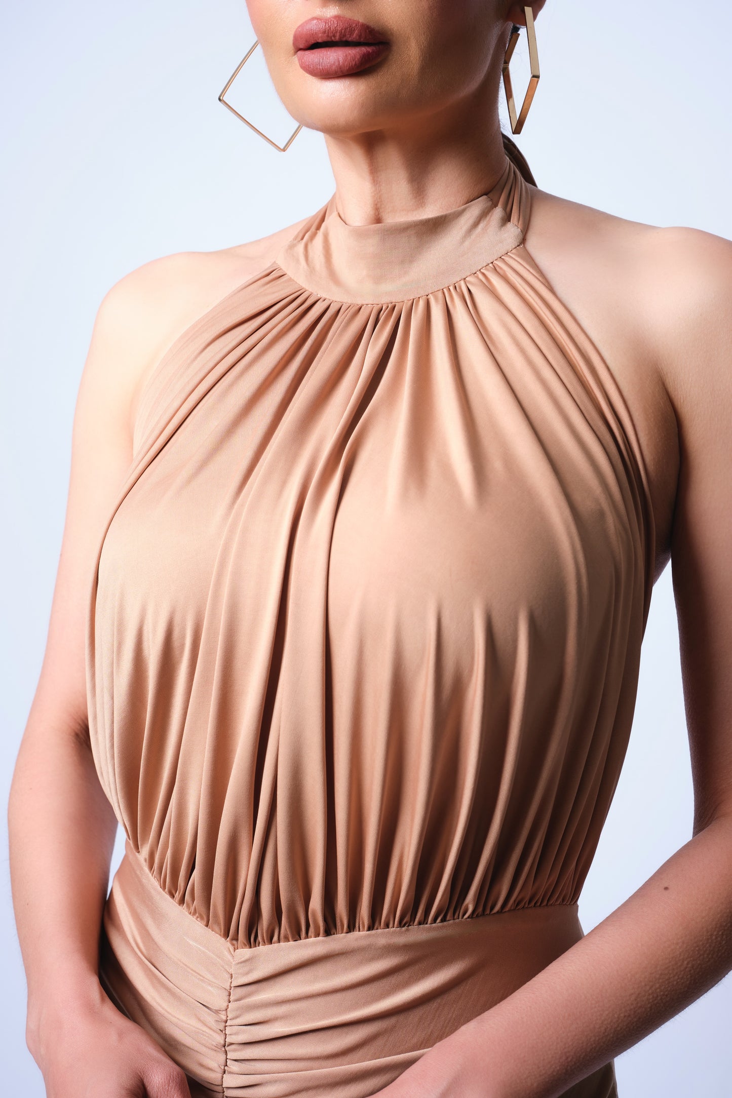 SELENE long halter dress | Gold